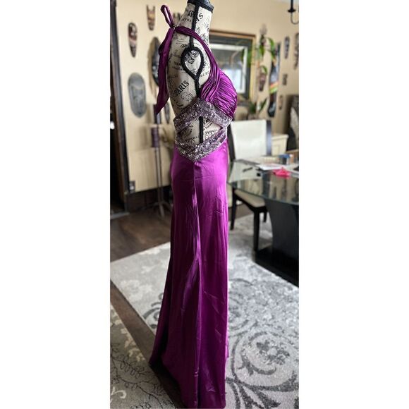 Faviana couture , Stunning, purple gown with side cut outs and Beautiful beading - Picture 3 of 16
